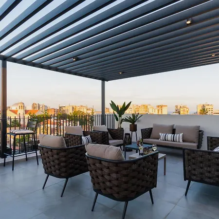 Stunning And Centrally Located Vacation For Up To Ten All Yours 아파트